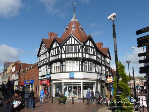 Wrexham Central Stay - Apartment Six - image 2