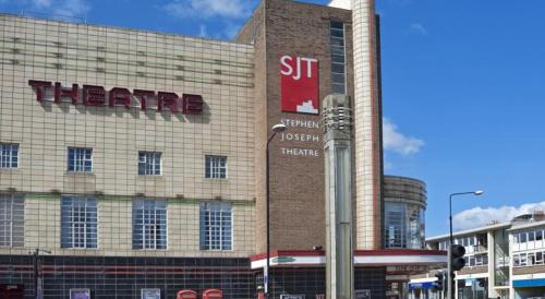 Admiral Hotel - image 9