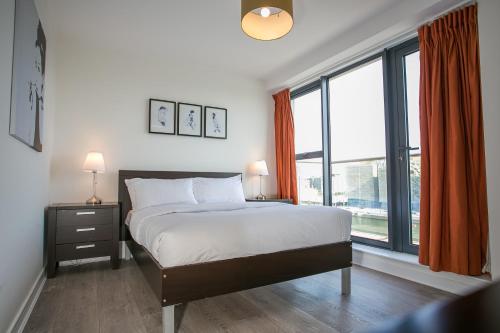 Grand Canal Square Apartments - image 3