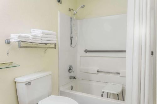 Super 8 by Wyndham Stockbridge, Stockbridge (photo 9)