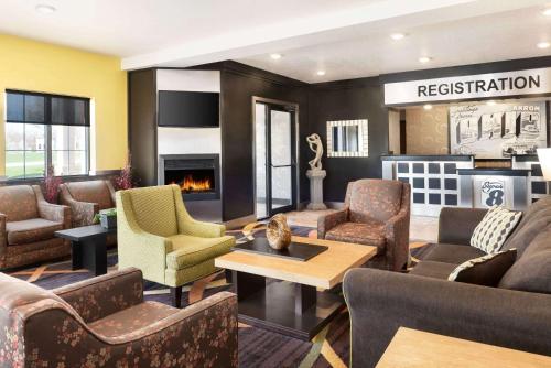 Előcsarnok, Super 8 By Wyndham Akron S/Green/Uniontown Oh in Akron (Ohio)