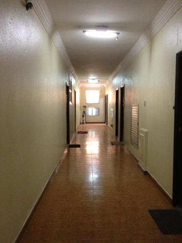 Studio Apartment image 2