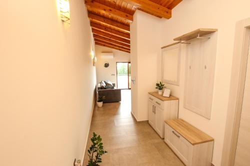 Diamond seaview - image 7