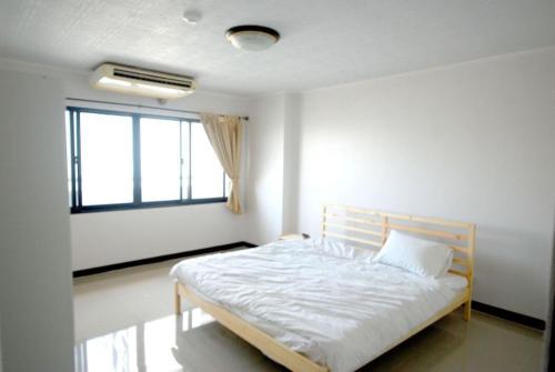 2 br 2 Bathroom spacious room near Grand Palace 2 br 2 Bathroom spacious room near Grand Palace