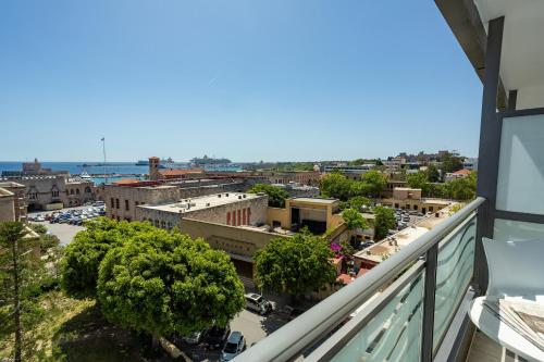Rhodos Horizon City - image 13