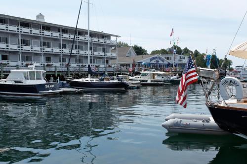 Browns Wharf Inn – Boothbay Harbor, ME
