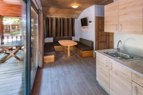 Standard Bungalow