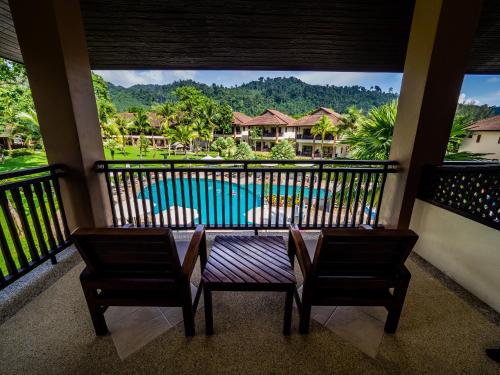 Balkon/Terrasse, The Leaf Oceanside by Katathani Resort in Khao Lak