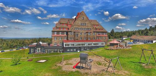 Exterior view, Hotel Sachsenbaude Oberwiesenthal in Oberwiesenthal