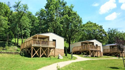 . Camping Les Framboiseilles