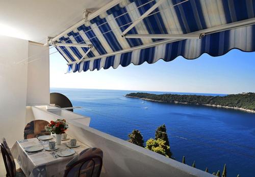 Sea View Apartment Dubrovnik, Balcony, Stunning Views 3
