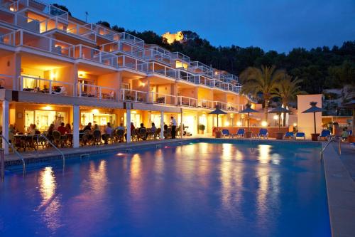 Universal Aparthotel Don Camilo - image 9