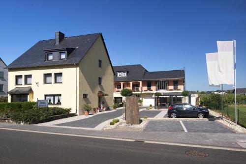 Moselweingut & Gästehaus Hubertushof