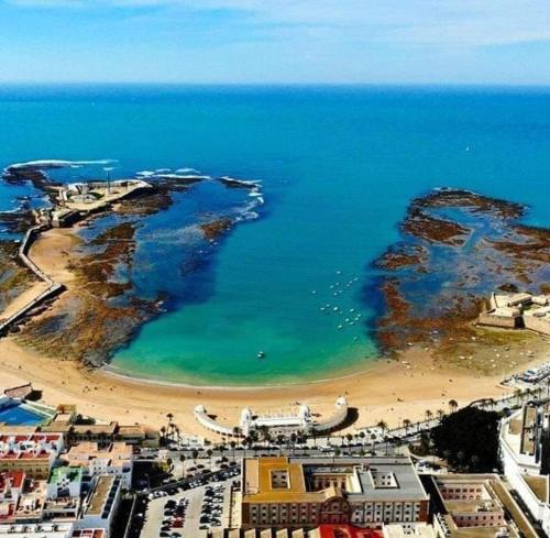Bonito piso Cadiz zona playa de la caleta