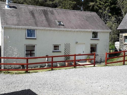 Cwmddol Fawr Cottage, Brechfa, West Wales