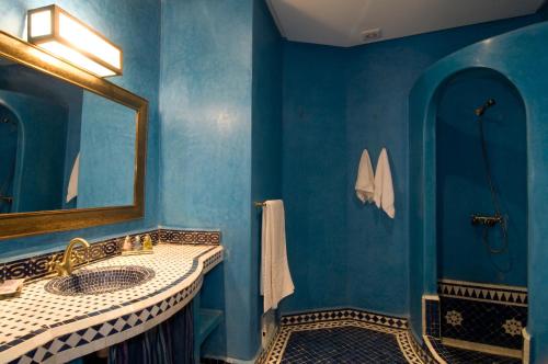 Riad Agdim Stop at Riad Agdim to discover the wonders of Marrakech. Featuring a complete list of amenities, guests will find their stay at the property a comfortable one. All the necessary facilities, including 