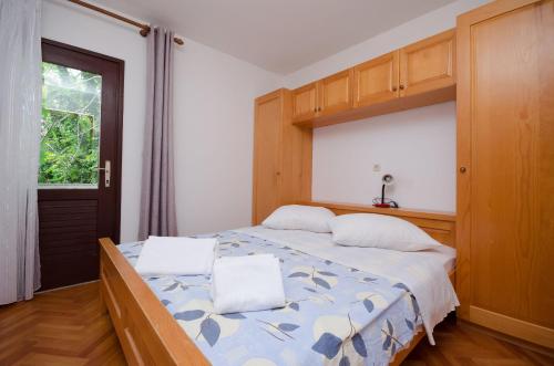 Apartments Zdenka - image 11