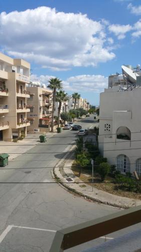 St. Mamas Apts