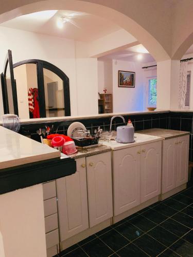 Konyha, Hostel Holiday Cetinje in Cetinje