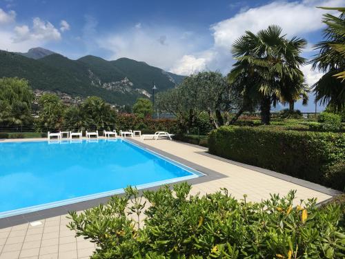 Yüzme havuzu, appartamento Luisa al lago d'Iseo in Paratico