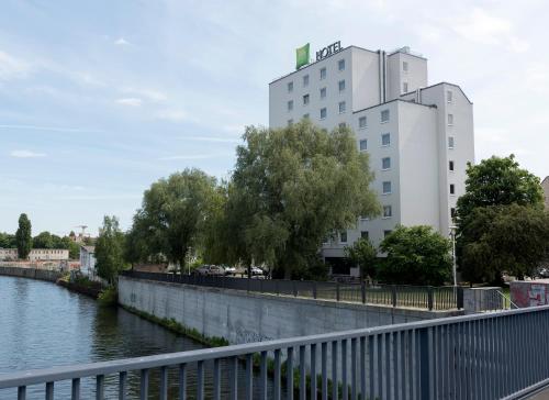 ibis Styles Berlin Treptow - image 13