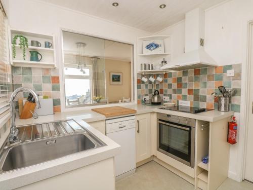 Wootton Gray - image 12
