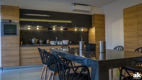  Heraklion Airport Family Lux Apartment in Iraklio