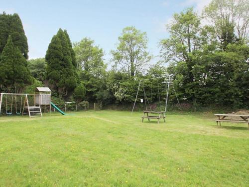 Daisy Lodge - image 2