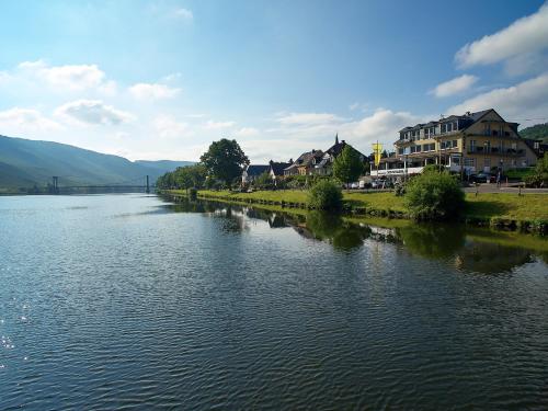Sonnenuhr in Bernkastel-Kues, Deutschland