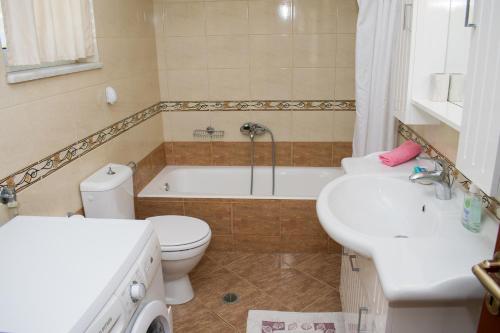 Barbaras Apartment I in Kato Daratso