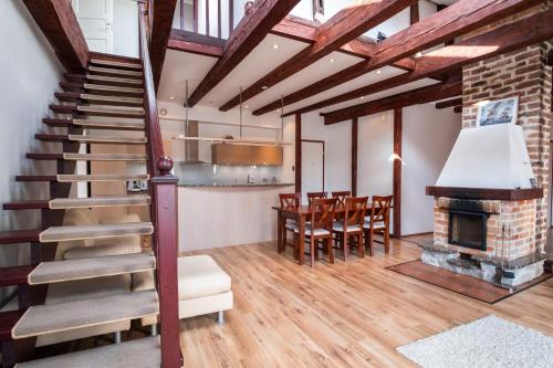 Dream Stay - Five Bedroom Penthouse in Old Town, Tallinn (photo 4)