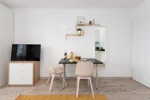 SuperApart Belwederska A MiniStudio, Balcony, Kitchen, Pet-Friendly, TV & Wifi, Varšava (fotografie 5)