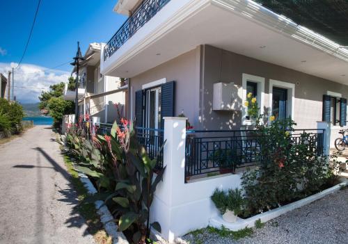 Kris&Strato's Studio Kris&Strato's Studio