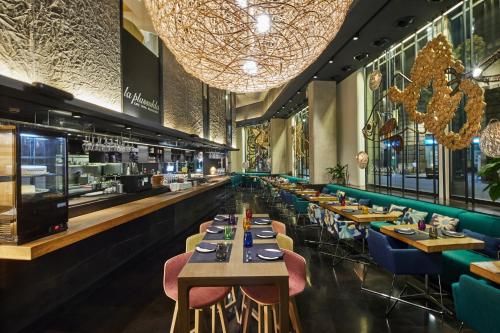 Ohla Barcelona - image 13