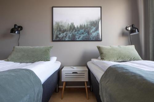 2 bedrooms, 4 beds
