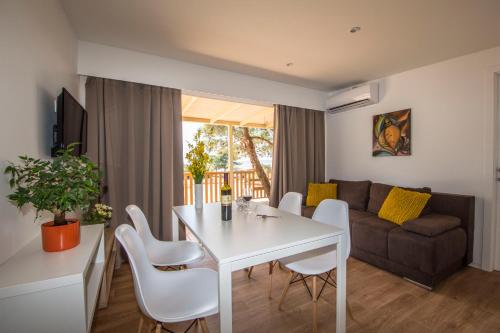 Mobile Homes at Camping Ugljan Resort in Kukljica