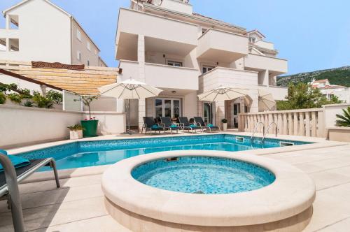 Villa Juraj - Accommodation - Bol