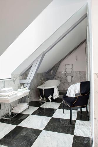 Villa Lara Hotel - 화장실