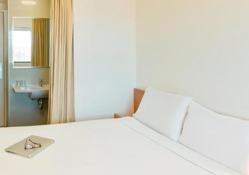 ibis budget Sydney Olympic Park - image 12