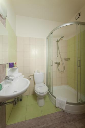 Hotel Zielony - image 12