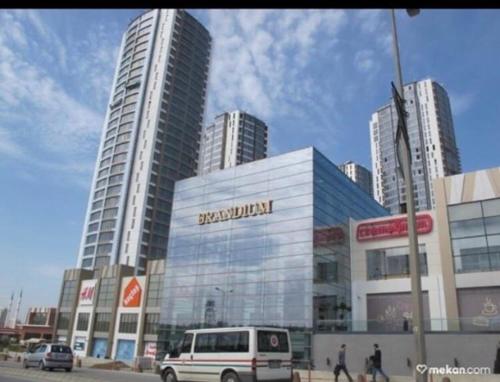  Eeagle Suit 1 in Istanbul