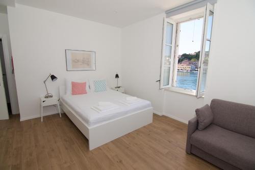 Deluxe Double Room with Sea View