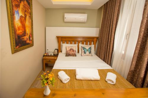 The PeraPort Hotel - image 6