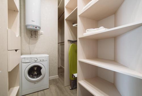 Arcadia Beach Apartment - image 2