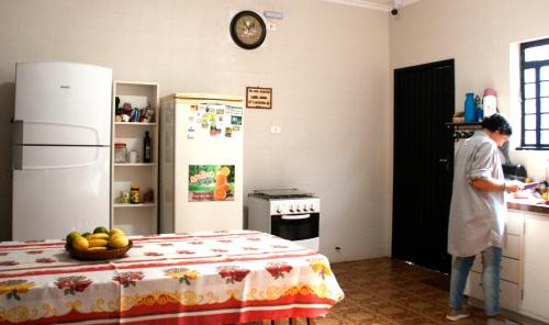 ห้องครัว, Lodge Hostel Piracicaba in ปิราคิคาบ้า