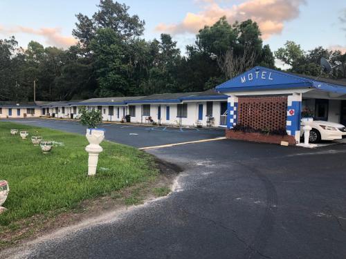 . Classic inn