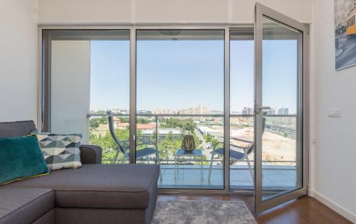  Metrocity One bedroom Apartment - A/C & Swimming Pool in Lissabon