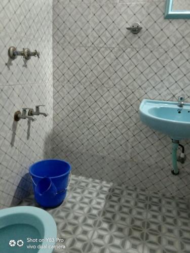 Double or Twin Room with Bathroom image 10