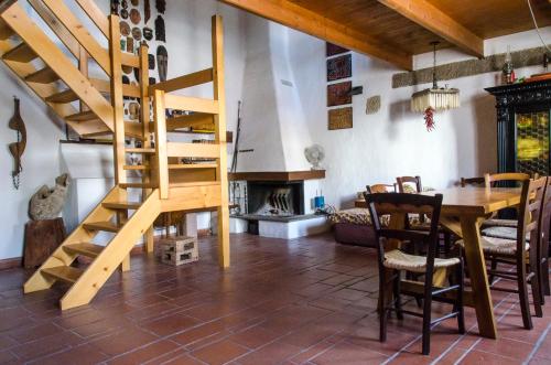  House “under the Tower”, beach & shops 3 min. far, Pension in Calasetta