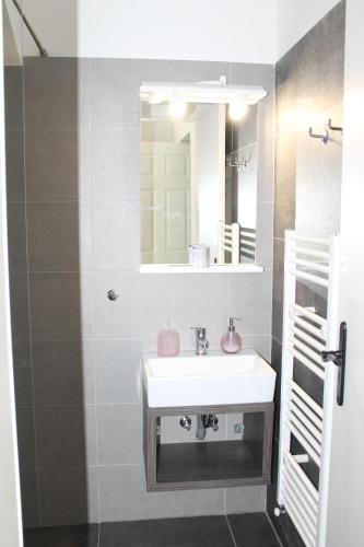 Varga Villa - image 2